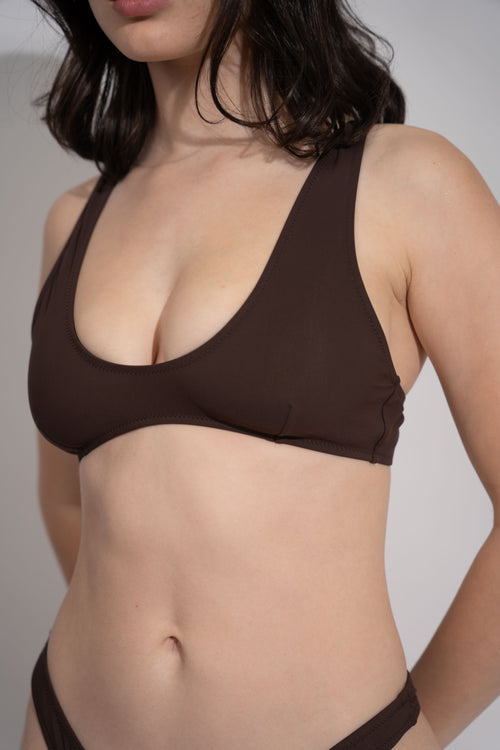 THE ROOMY TOP